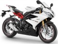 Novinka 2013 - Nový Triumph Daytona 675 R právě k vidění na prodejně